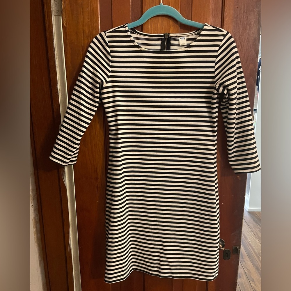Black and white stripped dress